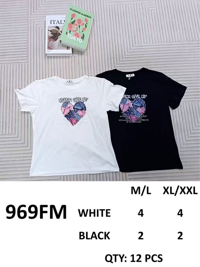 Camiseta com estampa de coração patchwork "Nunca desista"