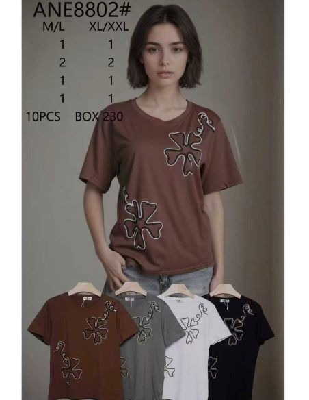 Floral embroidered t-shirt