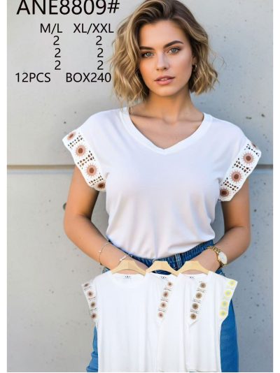 Camiseta detalle de crochet en mangas 2