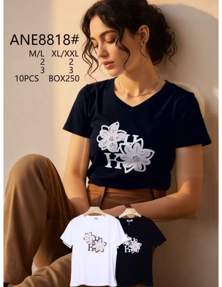 T-Shirt mit Blumenapplikationen und Schriftzug