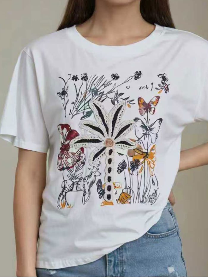 T-Shirt mit Pflanzen- und Schmetterlingsmuster