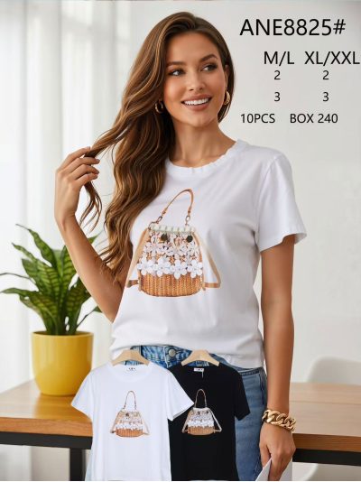 Bedrucktes T-Shirt mit Tasche 2