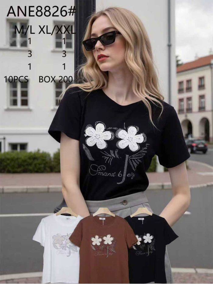 T-shirt à fleurs en strass