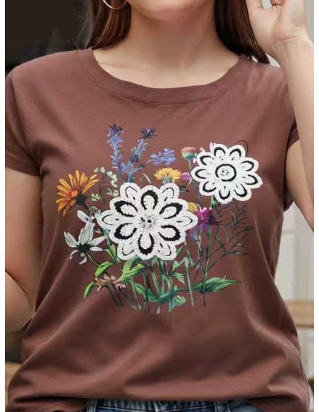 Multicolor floral t-shirt with appliqué