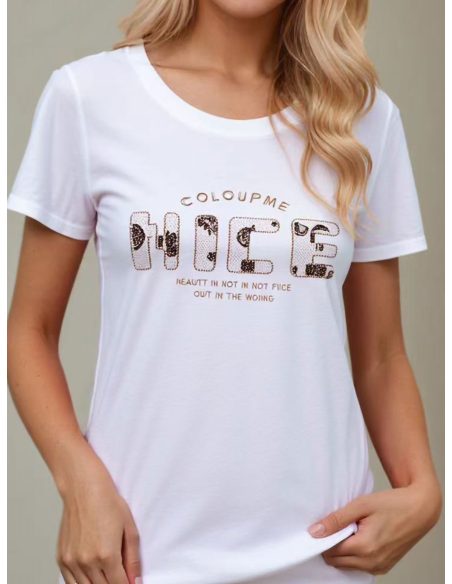 Joli t-shirt à strass