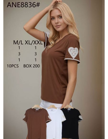 Maglietta con dettaglio a cuore sulle maniche