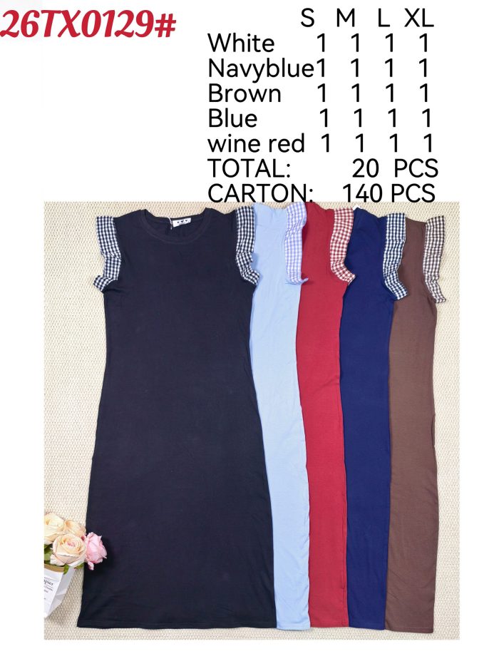 Abito lungo con maniche a balze e stampa a quadretti