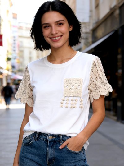 Camiseta bolsillo bordado mangas de crochet