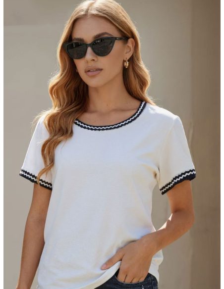 Contrast-trim t-shirt