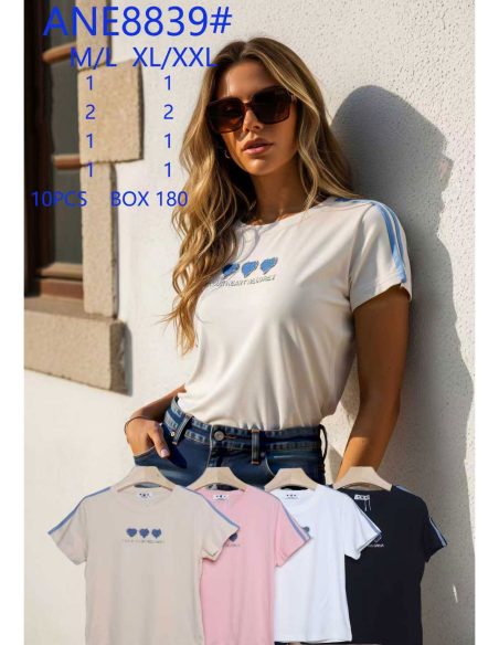 Maglietta con cuori di strass