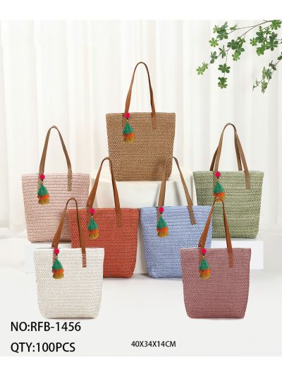 Bolso tote de rafia con colgante de pompones 2