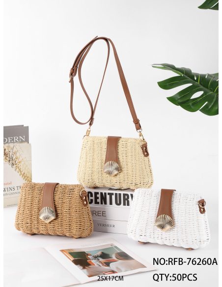 Bolso bandolera de rafia con cierre concha