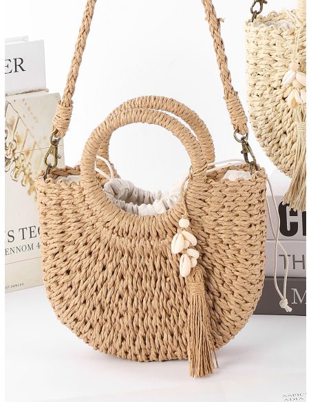 Bolso de mano media luna rafia con  borla