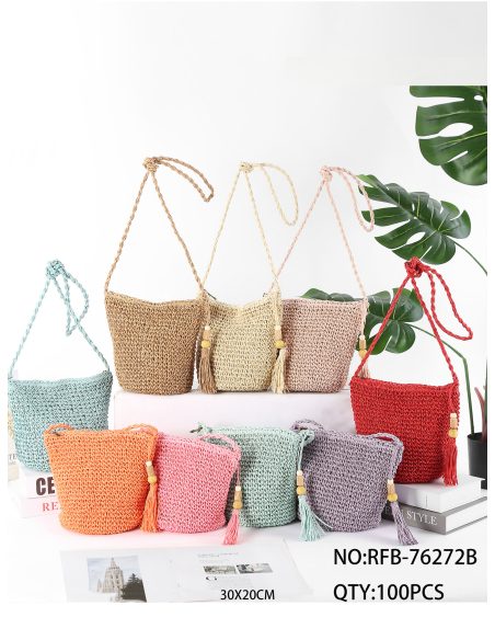 Bast-Schultertasche mit Quaste