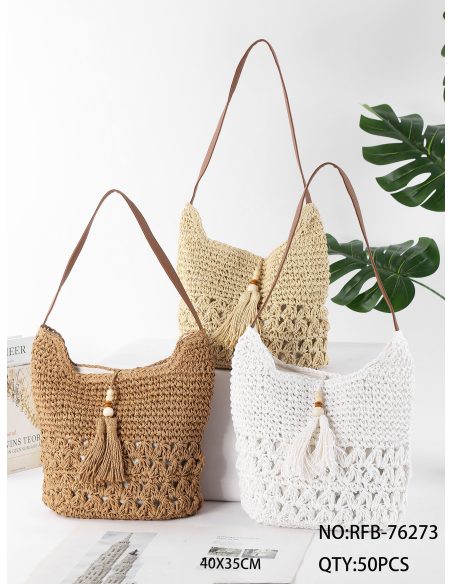Bolso hobo de rafia con borlas