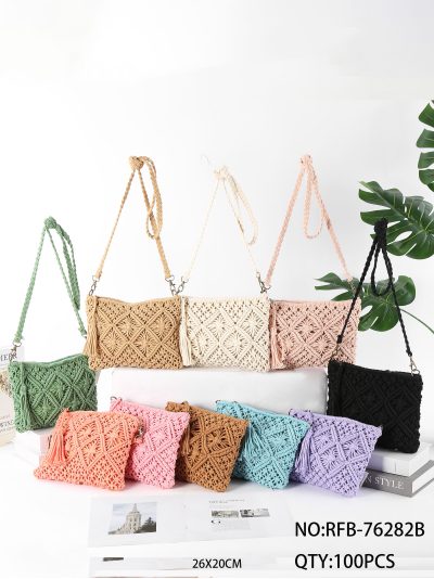 Bolso bandolera macramé geométrico con borla 2