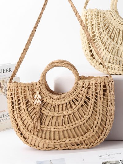 Bolso de rafia semicircular con asa redonda