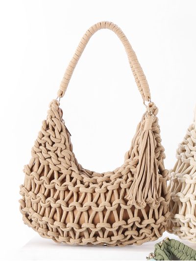 Bolso hobo de macramé con borla