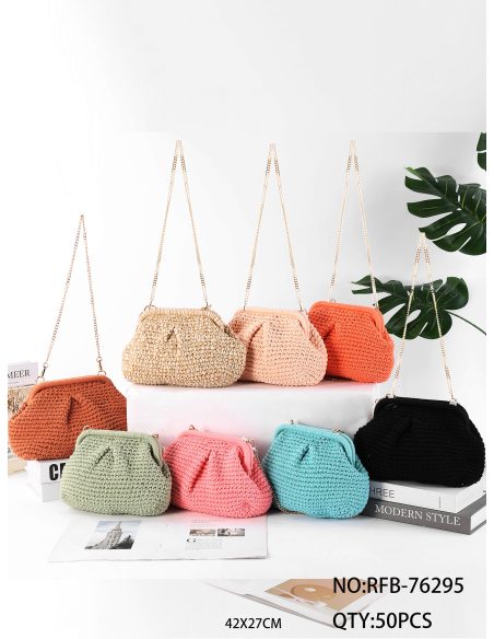 Pochette in rafia con catena