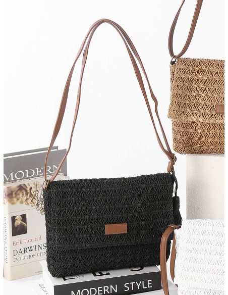 Bolsa transversal boho de ráfia com aba e tassel