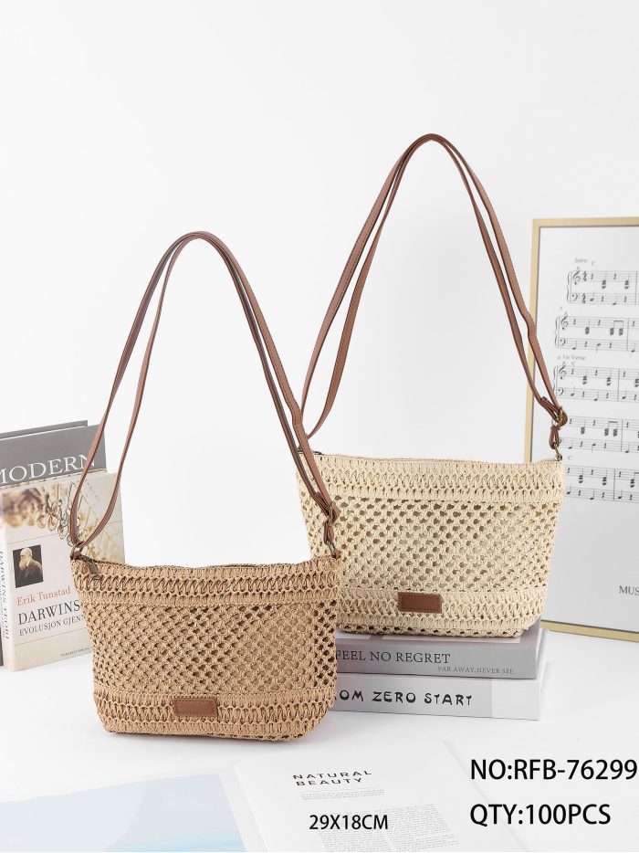 Bolso bandolera calado de rafia