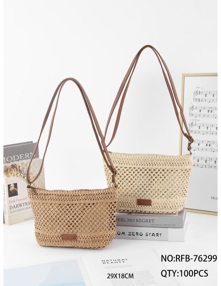 Bolso bandolera calado de rafia