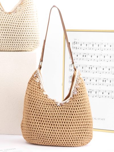 Bolso hobo de crochet con encaje y conchas