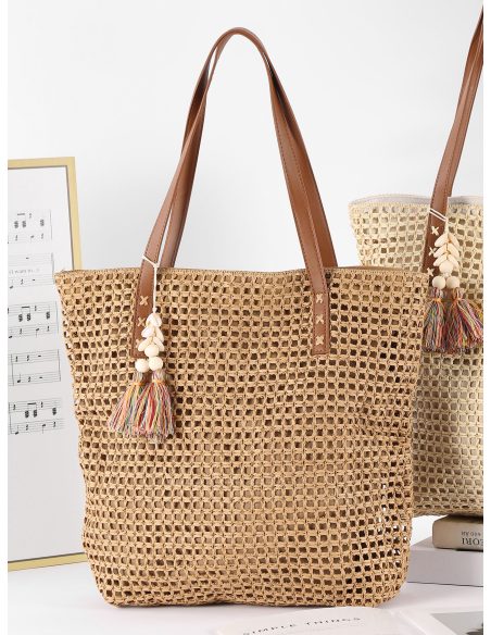 Bolso tote calado de rafia con colgante