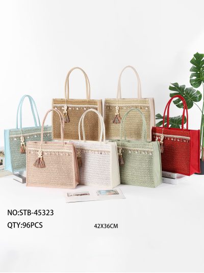 Bolso tote de rafia con conchas y borla 2