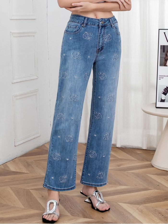 Jeans rectos bordado floral