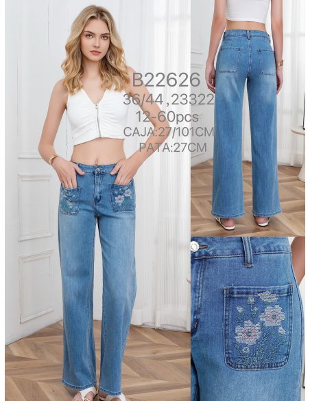 Jeans wide leg con bolsillos bordados