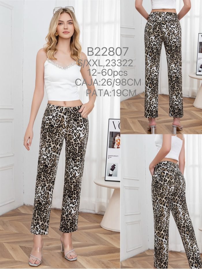 Pantalón denim animal print leopardo