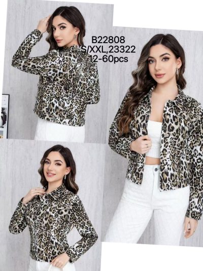 Jaqueta jeans com estampa de leopardo 2