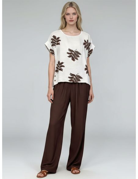 Conjunto bordado de folhas: blusa e calça