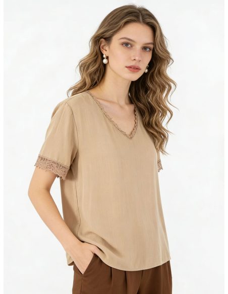 Blusa de algodón ribete de encaje
