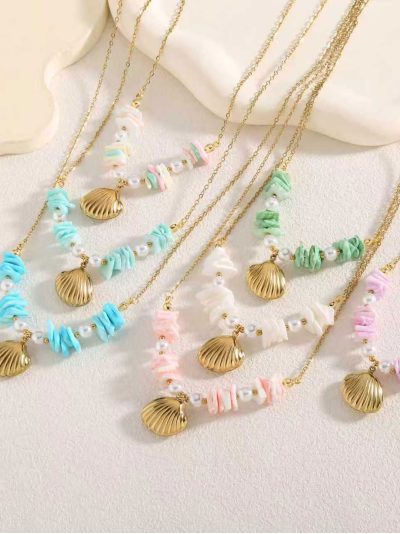 Collar acero con concha dorada y cuentas marinas 2