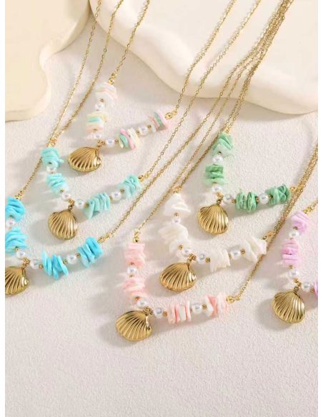 Collar acero con concha dorada y cuentas marinas