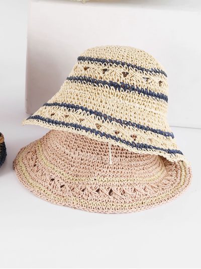 Gorro bucket de rafia calado