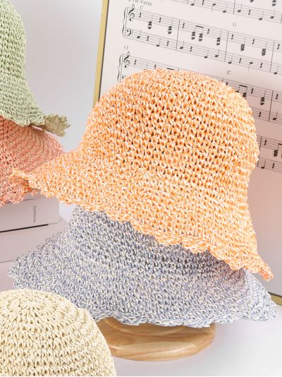 Sombrero de rafia liso con ala ondulada