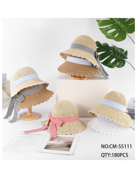 Cappello in rafia con fiocco a quadretti