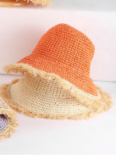 Sombrero de rafia bicolor con borde desflecado