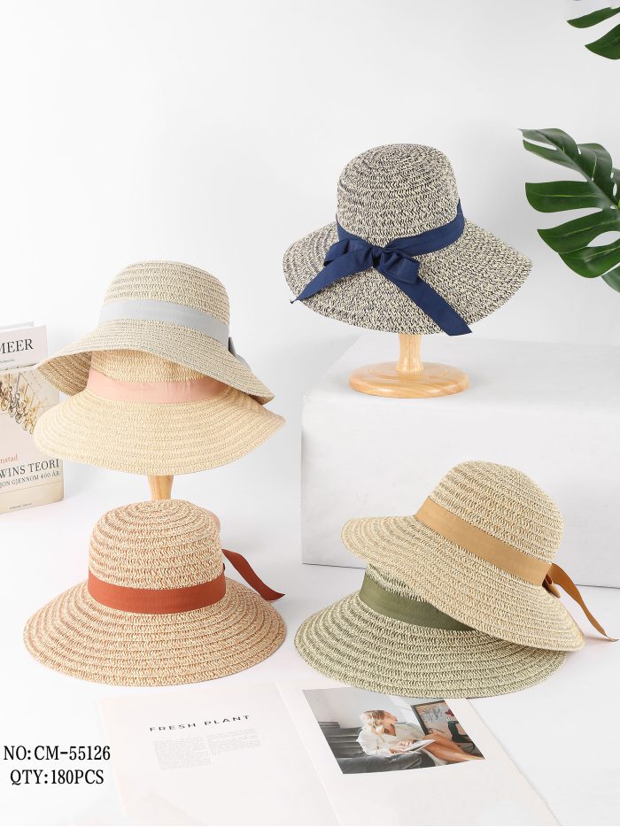 Cappello in rafia con fiocco