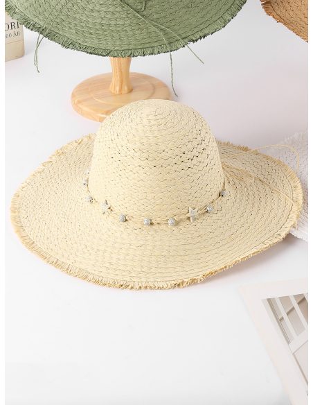 Sombrero de rafia con borde desflecado y estrella