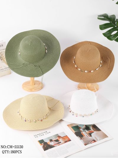 Sombrero de rafia con conchas y abalorios 2