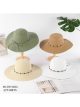 Cappello in rafia a tesa larga con perline multicolori