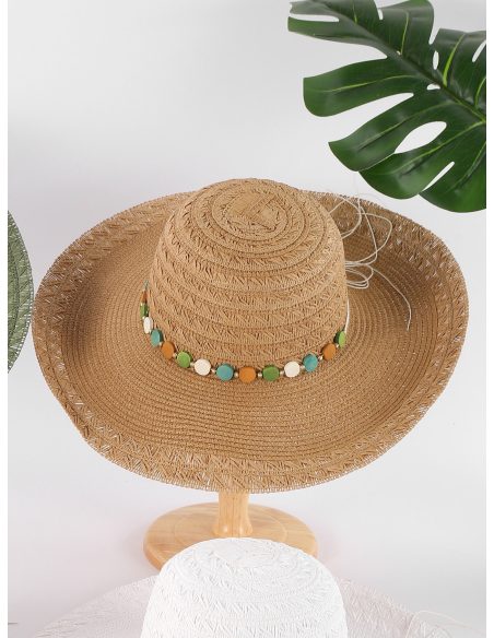 Basthut mit Kordel und Perlen