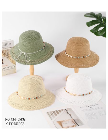 Sombrero de rafia con conchas y cuentas efecto naturales