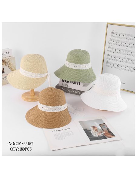 Sombrero de rafia tipo cloche con cinta bordada