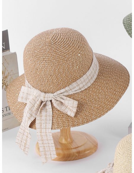 Sombrero de rafia lentejuelas tipo cloche con cinta de cuadros y lazo
