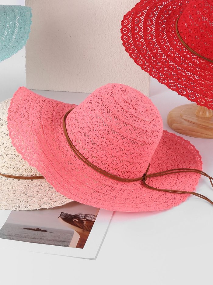 Sombrero de rafia calado de ala ancha con cordón